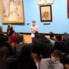 Loading...